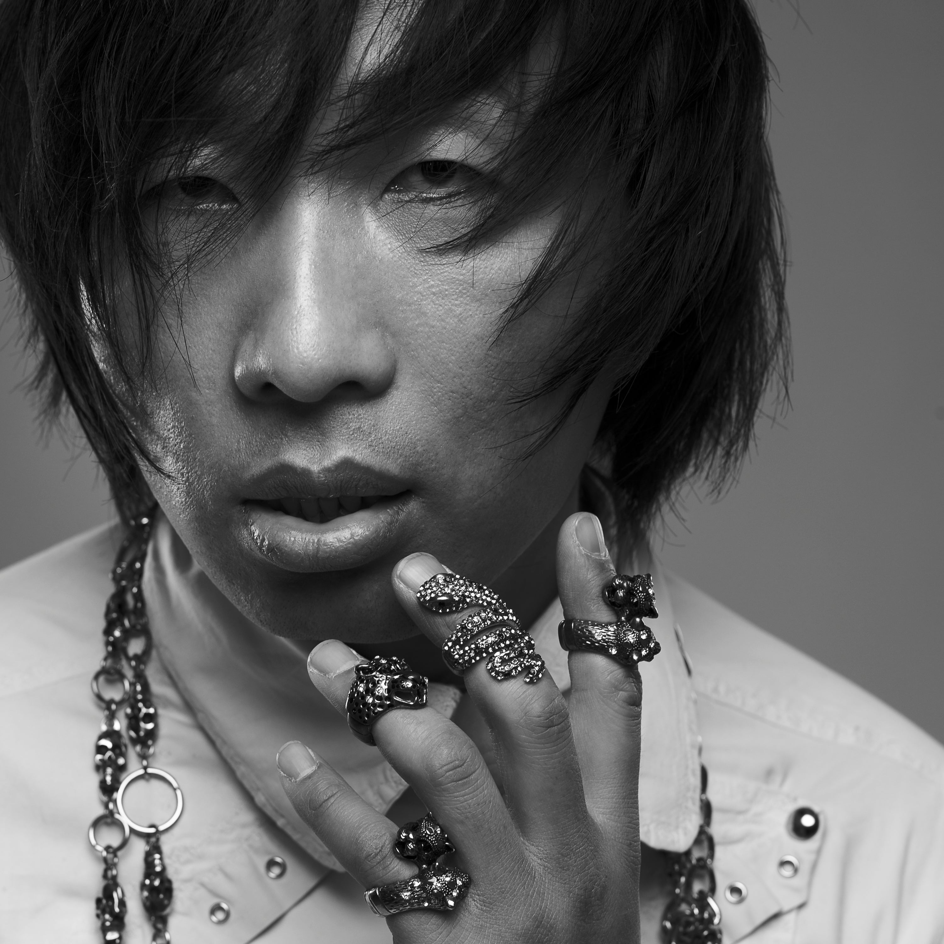 Adam X – TITIKA Active Couture