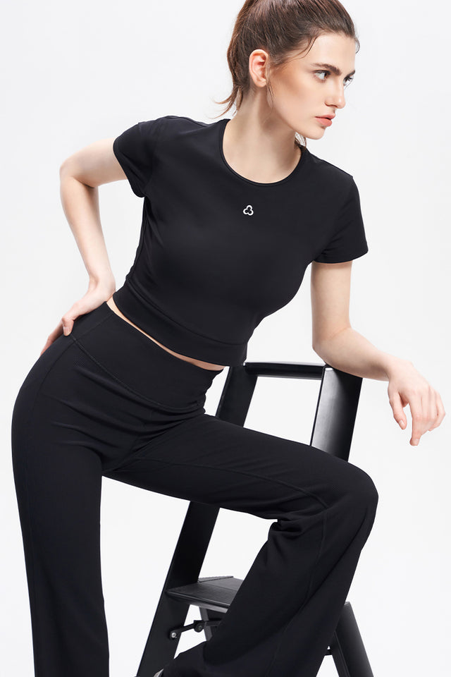 Central T-Shirt – TITIKA Active Couture