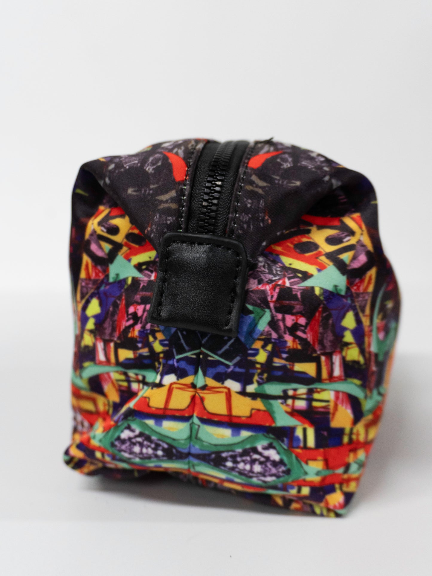 Makeup Bag Graphic ver.