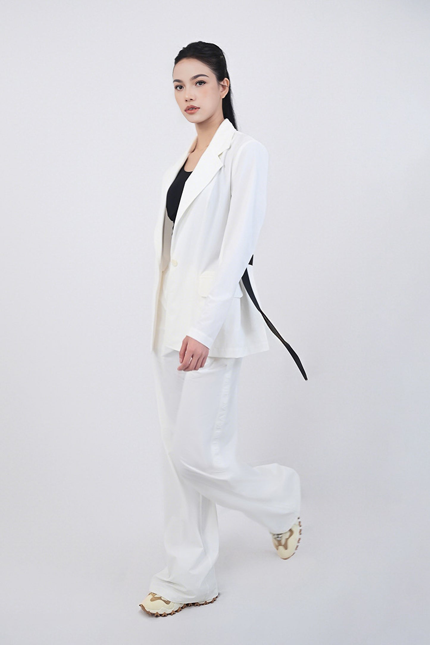 Chic Motion Blazer