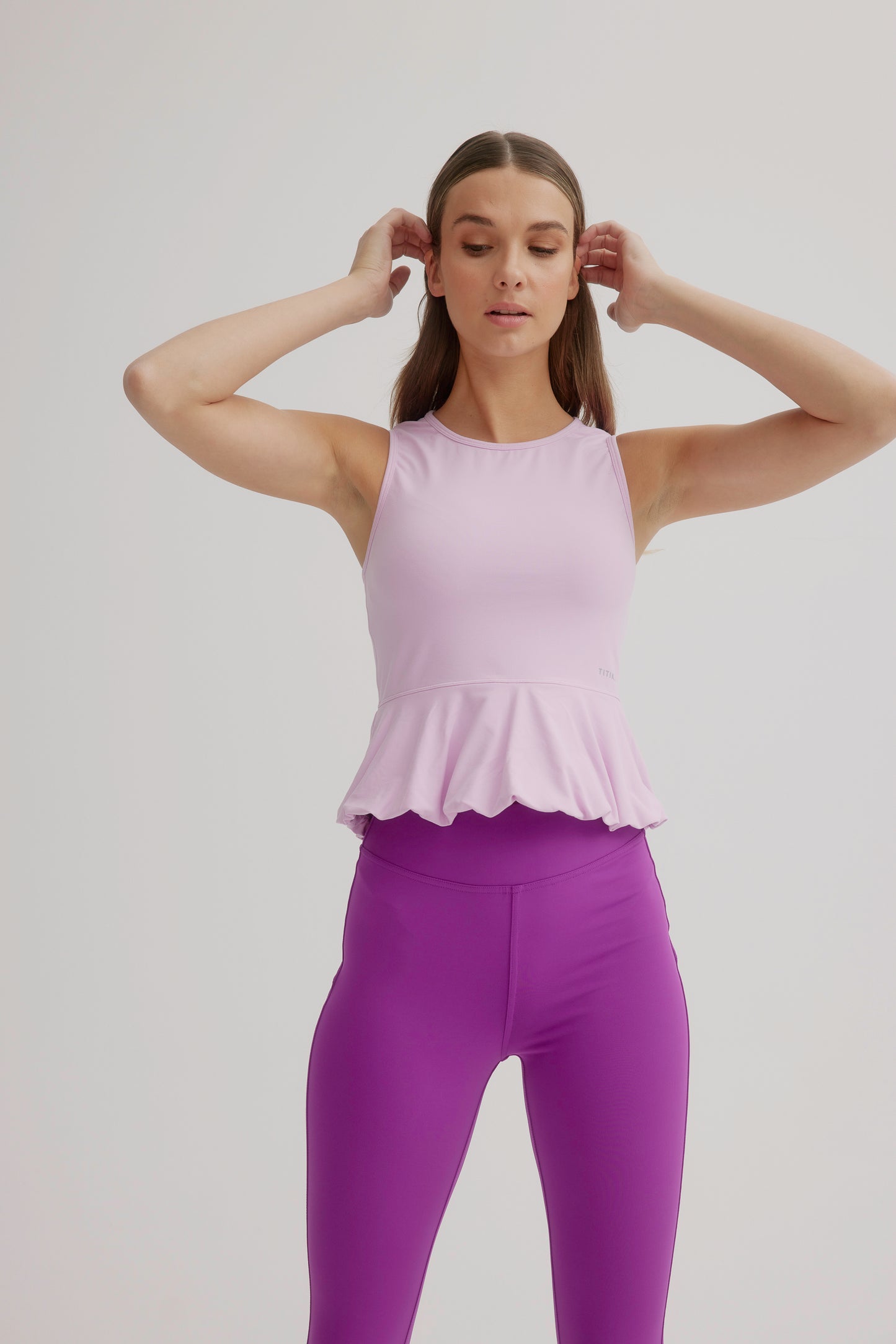 Débardeur à bordure florale