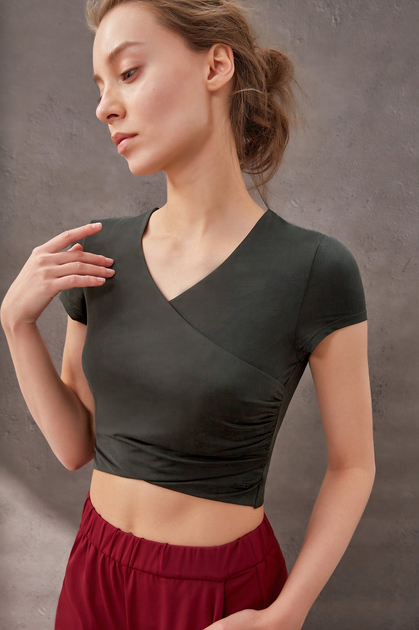 V-Neck Cropped T-Shirt