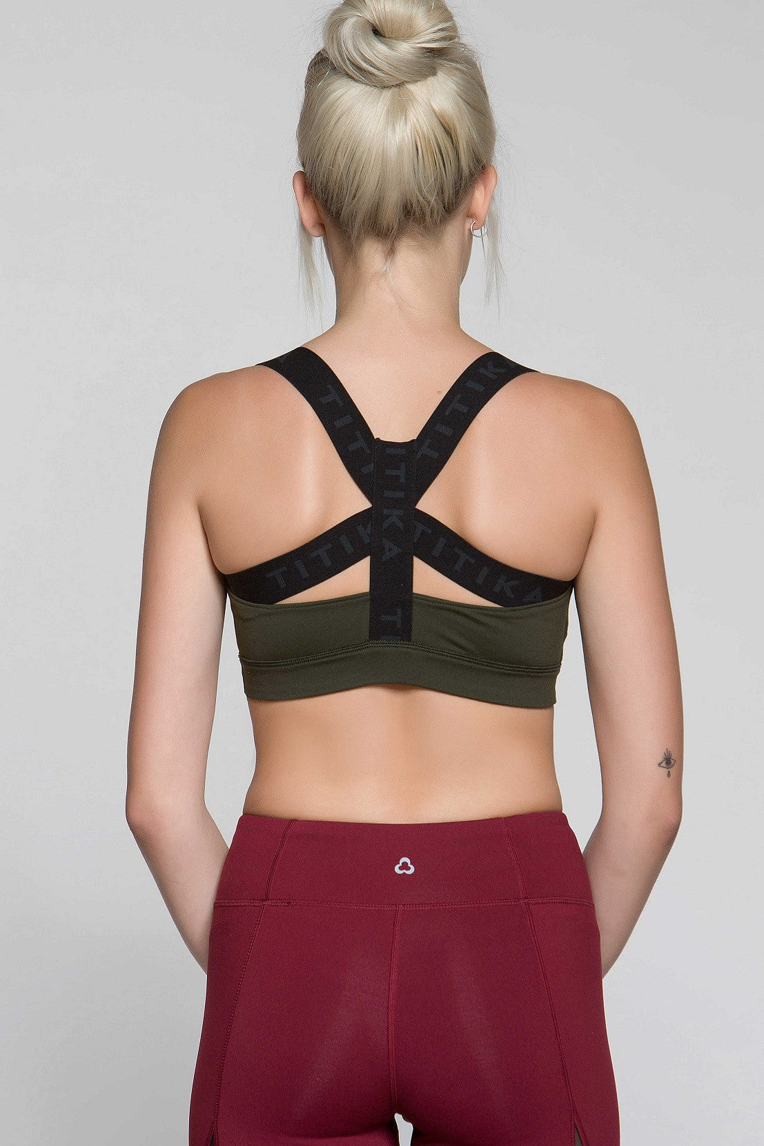 Cut-Out High Impact Bra